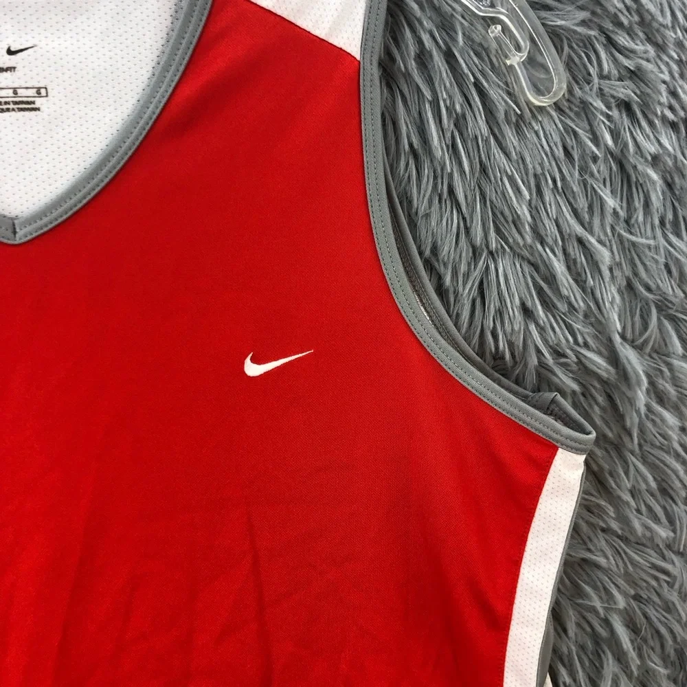 Nike boys large
